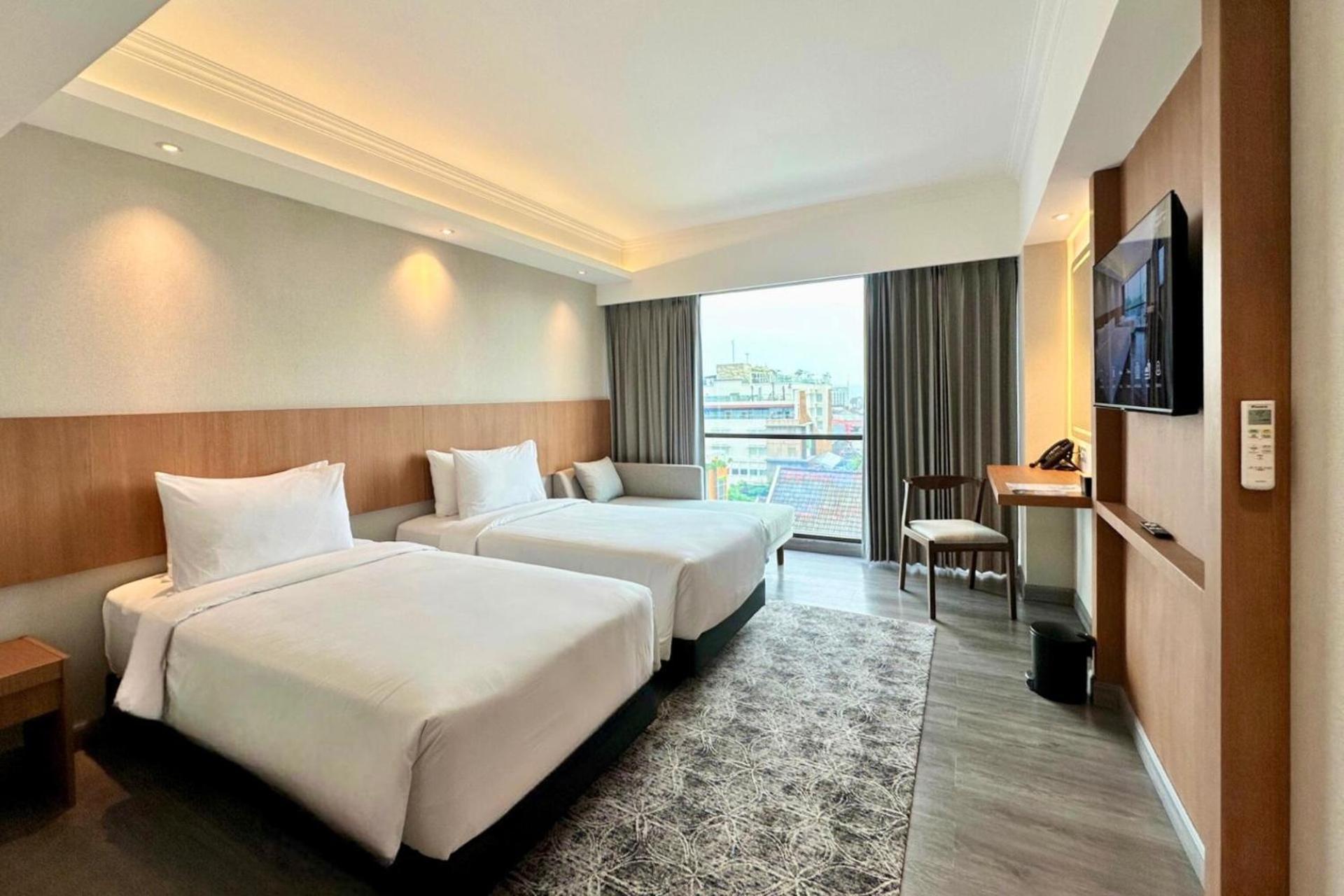 The Malioboro Hotel & Conference Center Yogyakarta Eksteriør bilde